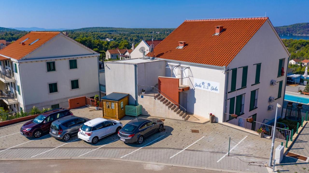 Villa Dada I Dida Milna  Ngoại thất bức ảnh