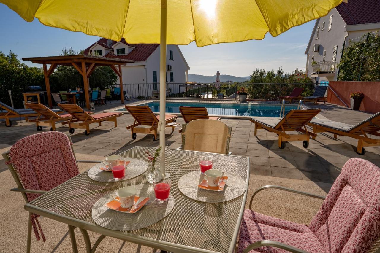 Villa Dada I Dida Milna  Ngoại thất bức ảnh